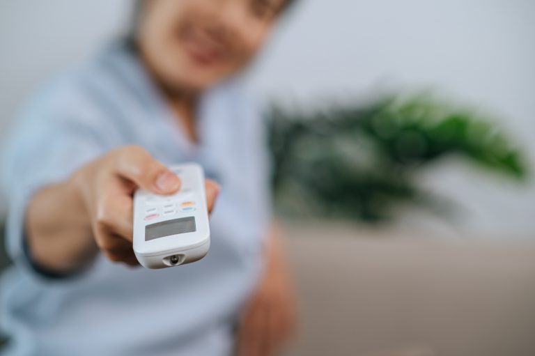 Dlaczego Klimatyzacja Buczy – Przyczyny i Sposoby Rozwiązania w Warszawie